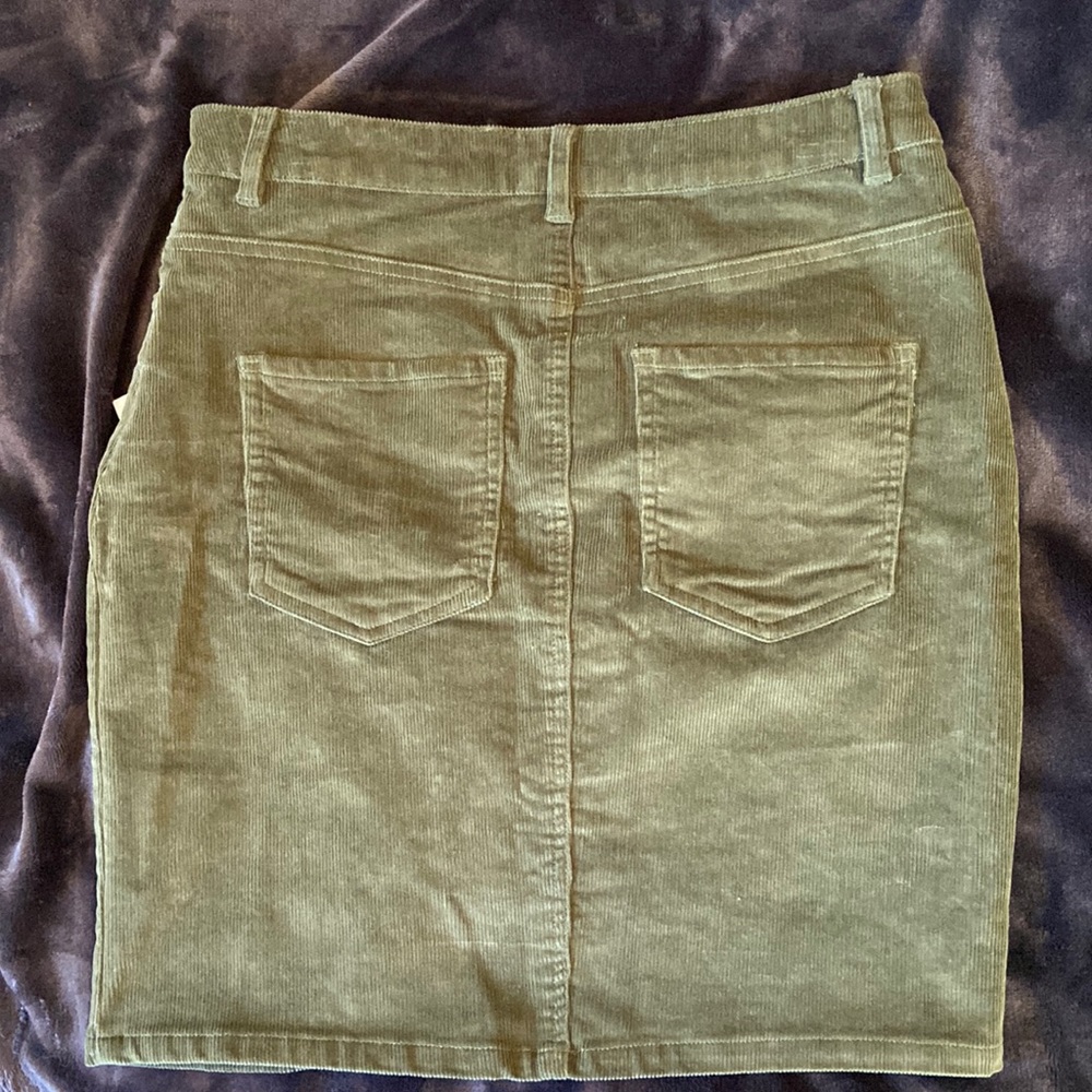 Mini Skirt - Picture 5 of 7